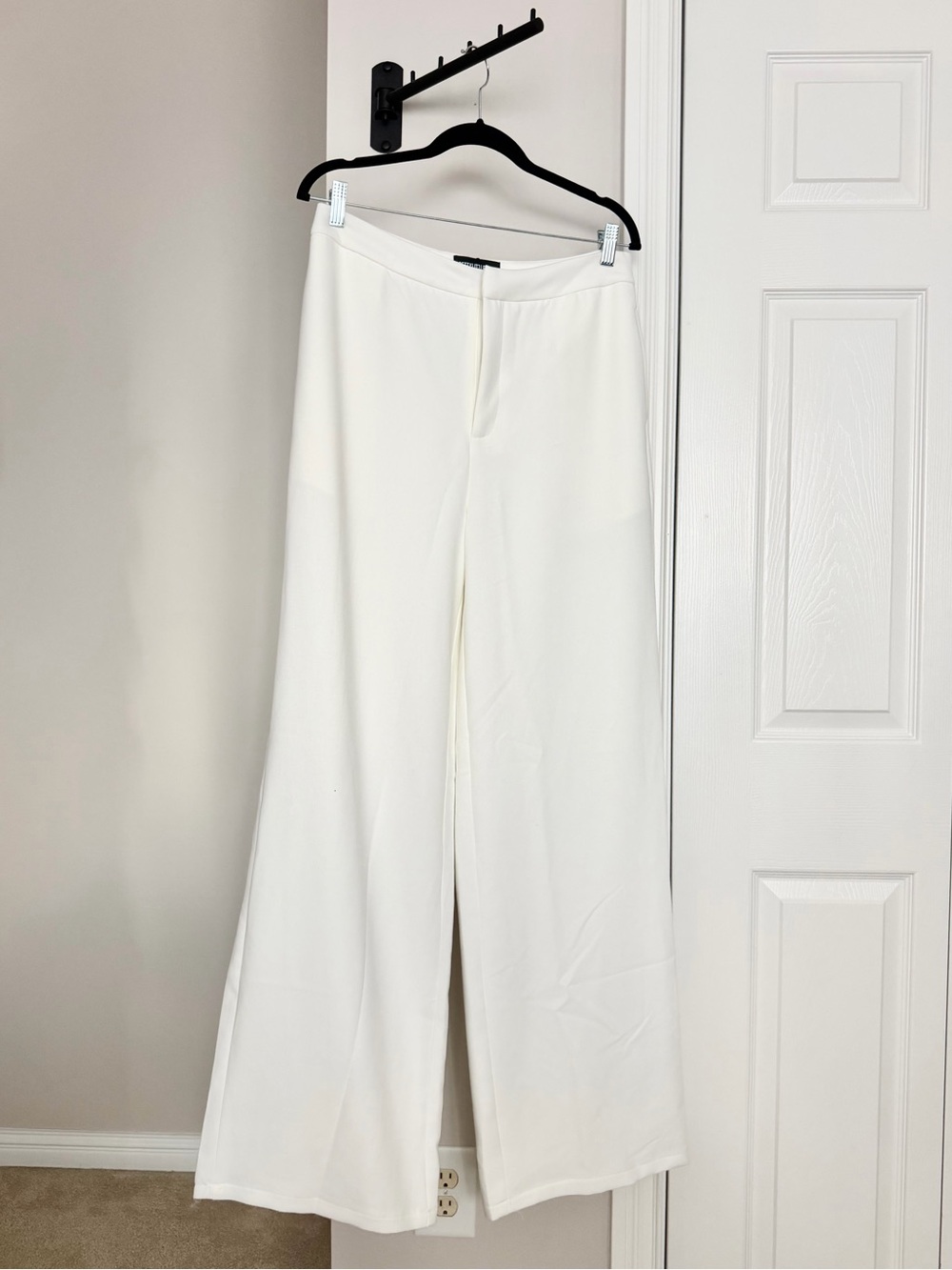 PrettyLittleThing Cream Wide-Leg Trousers